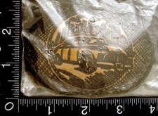 LL24171 NOS VINTAGE  CAR INFRONT OF CITY  LEATHER BELT BUCKLE