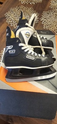 NBH Nike Bauer Supreme Elete Ice Skates Kids  Jr. Us 3