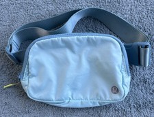 Lululemon Everywhere Belt Bag