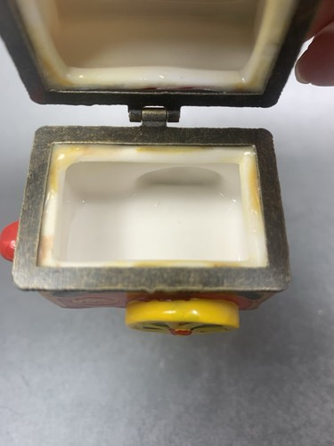 Trinket Box Dans Hotdog Cart Hotdog Inside Red Hots Hinged Trinket Box - Picture 5 of 23