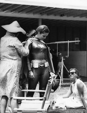 YVONNE CRAIG BATMAN TV SHOW 8X10 PHOTO Z6222