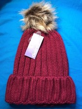 Claire's Women's Burgandy Knit Beanie Hat Faux Fur Pom Pom Ski Cap One Size NEW