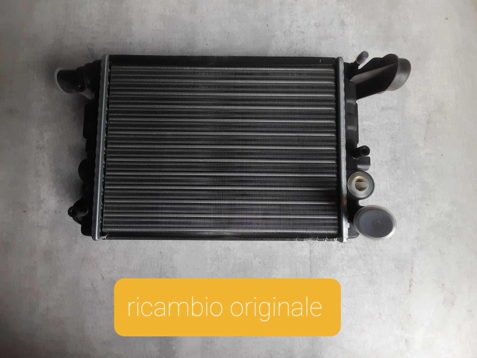 Radiateur refroidissement Fiat Cinquecento 700 carbu 7703429 46521746