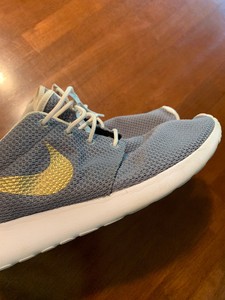 nike roshe one essential