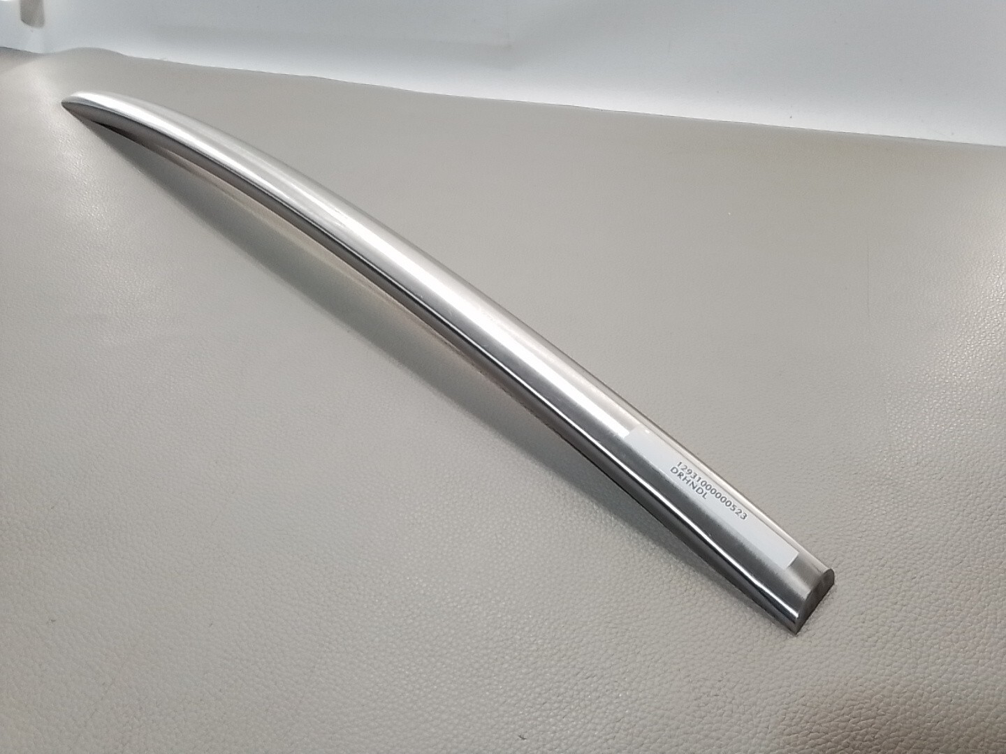 Midea Fridge Handle (Scratch) PN: 12931000000523