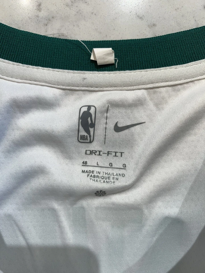 Camiseta Nike Boston Celtics Jayson Tatum #0 blanca verde dorada para hombre talla 48 grande Foto 3 de 4