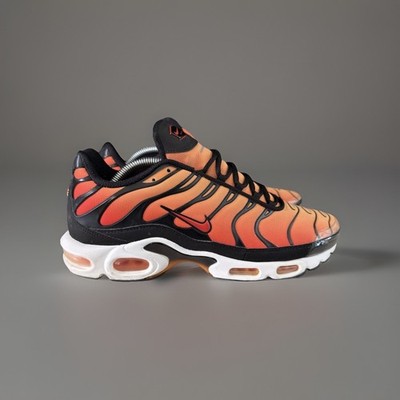 Nike Air Max Plus TN OG Sunset Pimento Black White Size 11 BQ4629-001 NO BOX