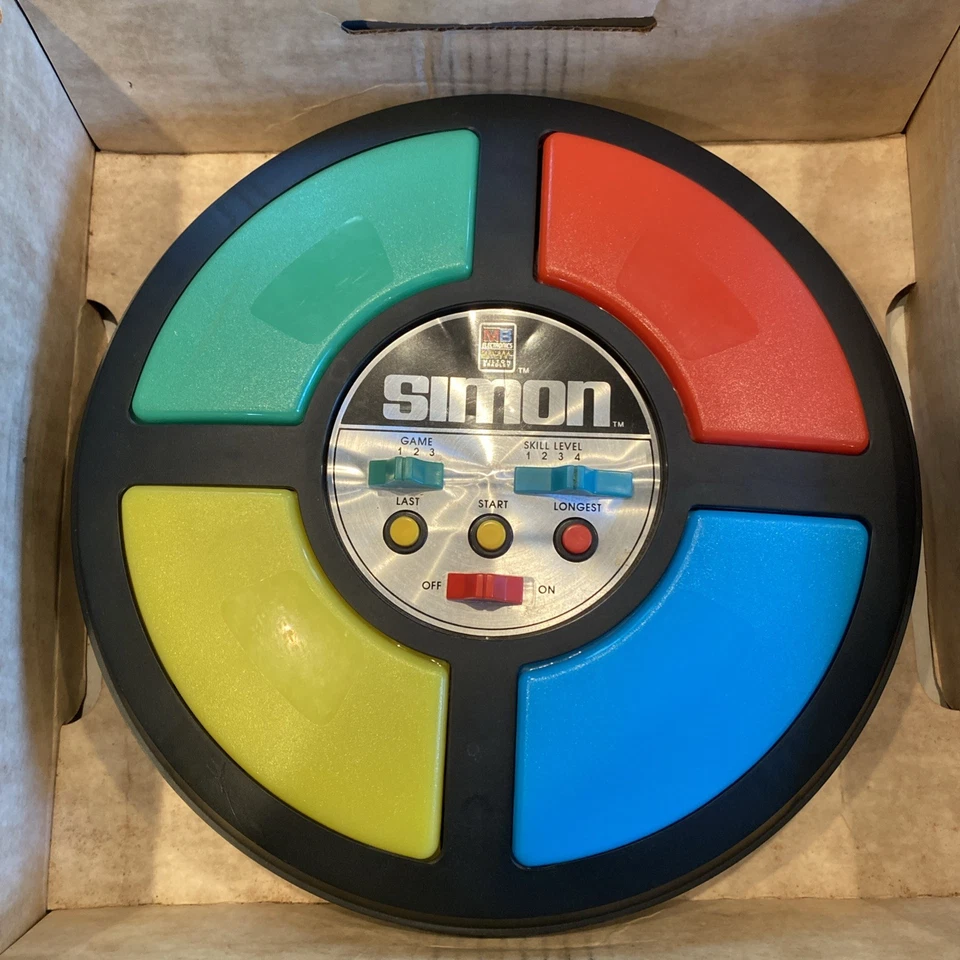 Juego electrónico Milton Bradley Simon Says 1978 vintage y caja original completa Foto 2 de 4