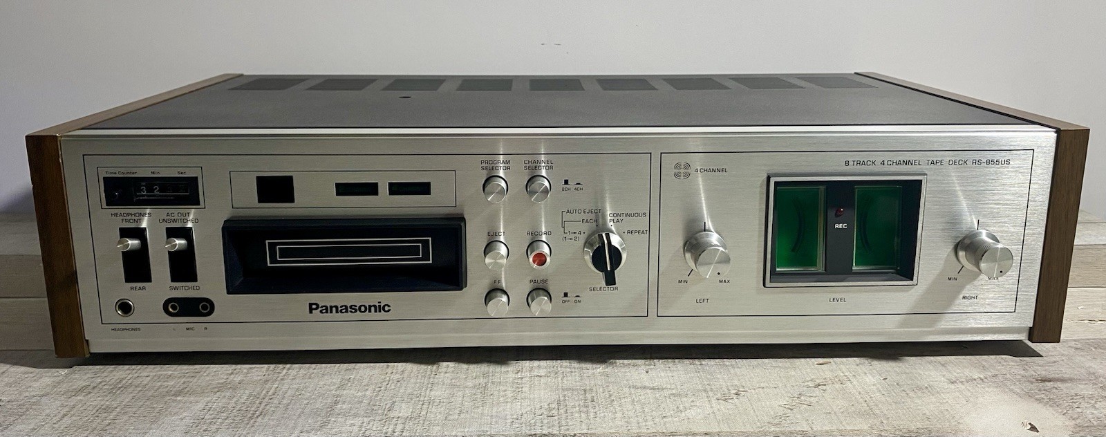 Serviced Panasonic Quad 8 Track Player Recorder RS-855 Multi Voltage (See Video)