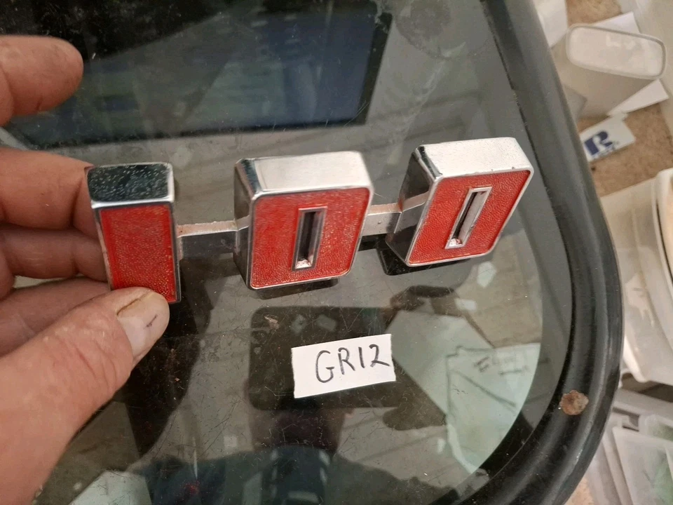 VINTAGE 1957 GMC 100 TRUCK GRILLE EMBLEM OEM ORIGINAL 2350029 GM - Image 2 of 4