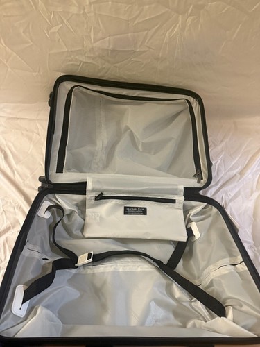 New Travelers Club Odyssey Collection Hard Case 20" Carry On Luggage Blush - Picture 11 of 11