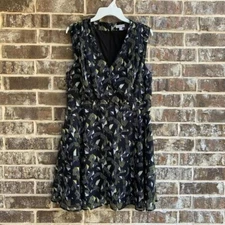 Charming Charlie Dress V-neck Short Sleeves Lined Size L