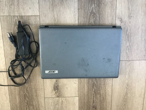 Acer Aspire 5749-6863 15,6" Intel Core i3-2330M 2,20 GHz 3 GB RAM 320 GB HDD Win 7 - Foto 9 di 21