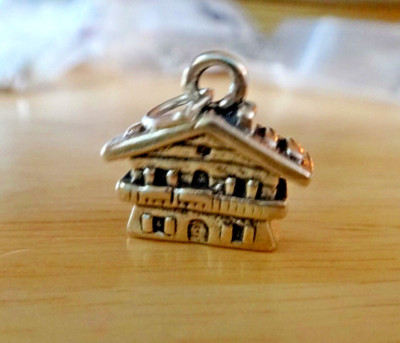 16x16mm Ski Lodge Schweizer Chalet Sterlingsilber Charm