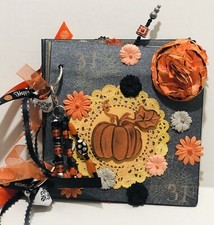 HALLOWEEN SCRAPBOOK ALBUM PAPER PIECING 6X6