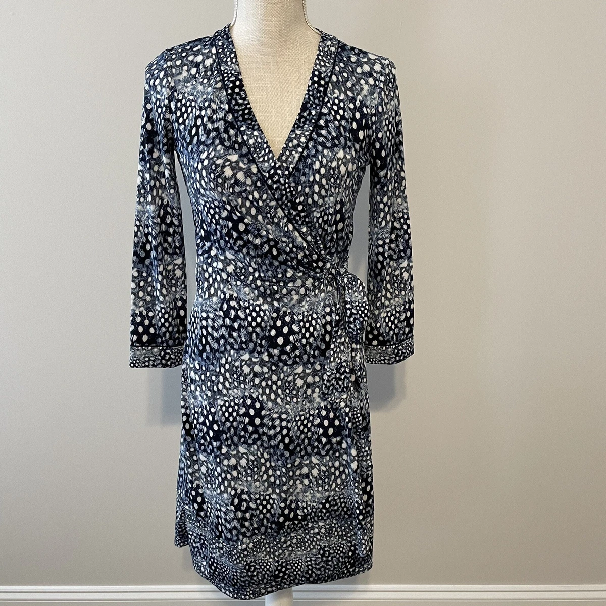 Bcbg wrap store