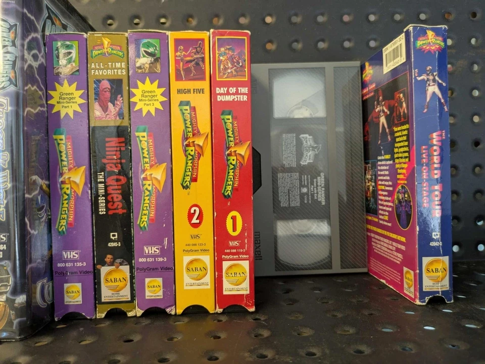 Lot of 49 Different MIGHTY MORPHIN POWER RANGERS VHS Tapes Foto 4 de 4