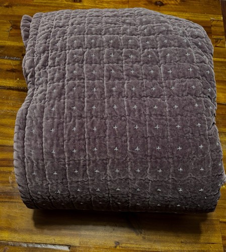 Pottery Barn Washed Velvet Handcrafted Stitch Queen Quilt