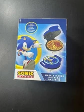 Sonic the Hedgehog Waffle Maker - Uncanny Brands WM1-SEG-SN1 OPEN BOX