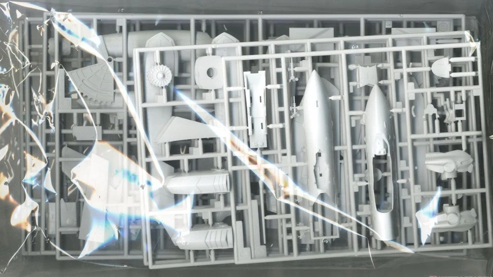 HASEGAWA HA65770 1/72 VF-0B Double Searts Macross Zero Assembly Model Kit - Image 4 of 4