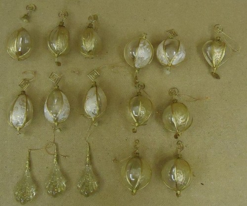 Christmas Holiday Ornaments Plastic Qty 11 - Picture 2 of 4