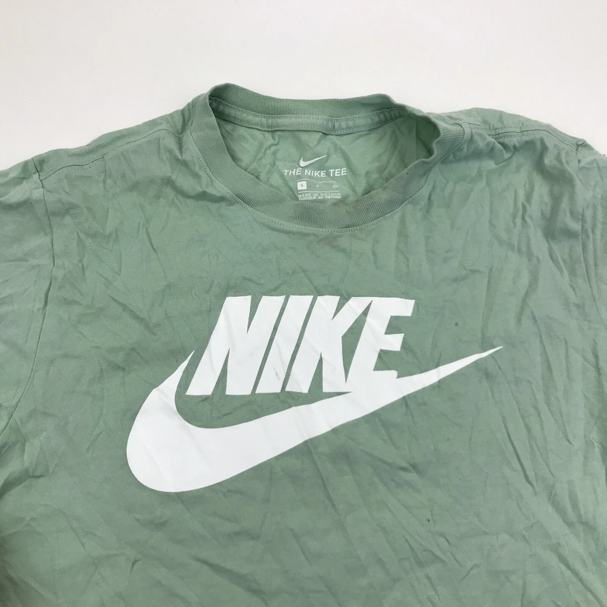 Nike Shirt Size Small S Regular Fit Mint Green Short Sleeve Graphic Tee Adult