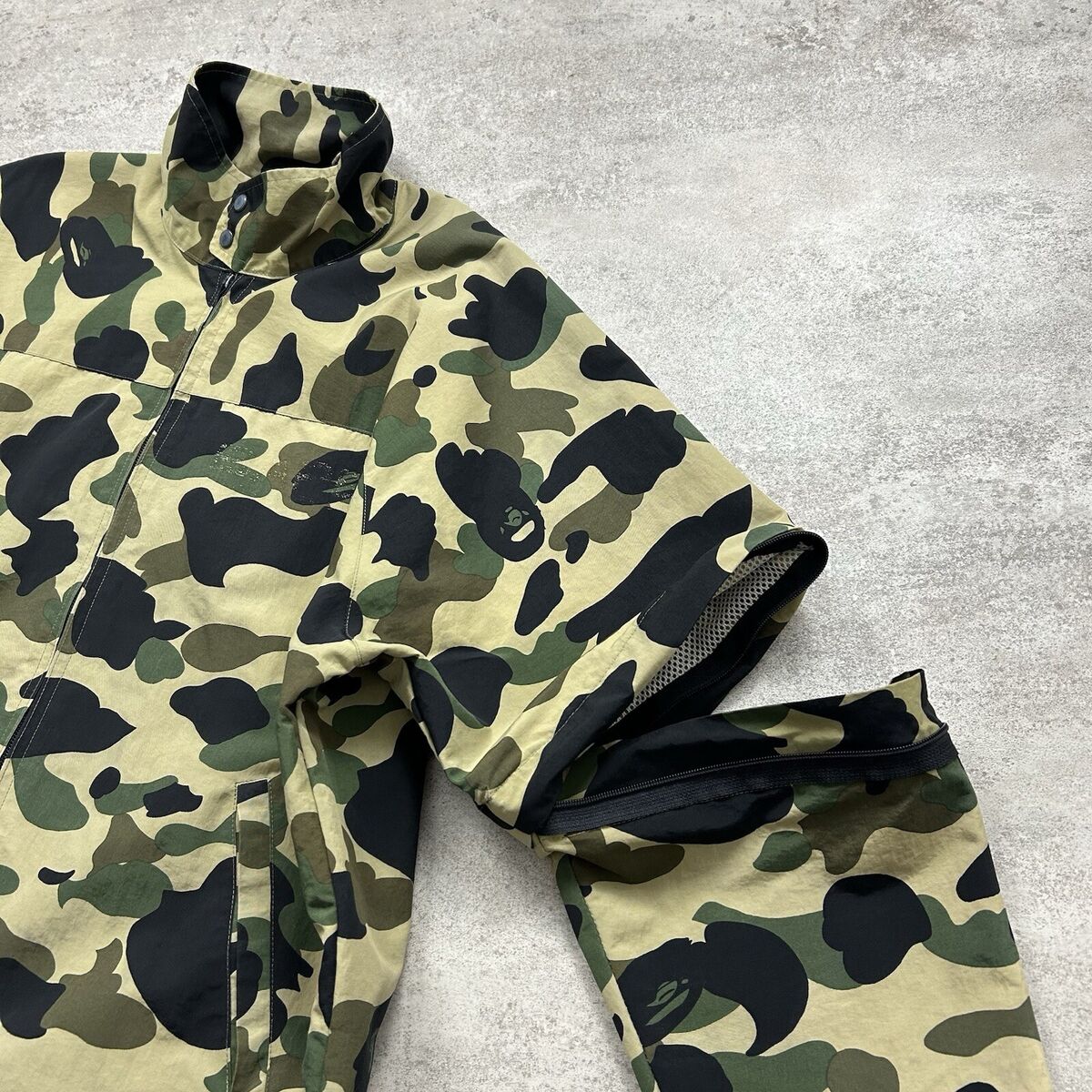 VTG 90s BAPE A BATHING APE OG CAMO WINDBREAKER JACKET SIZE M VTG 90s BAPE A BATHING APE OG CAMO WINDBREAKER JACKET SIZE M