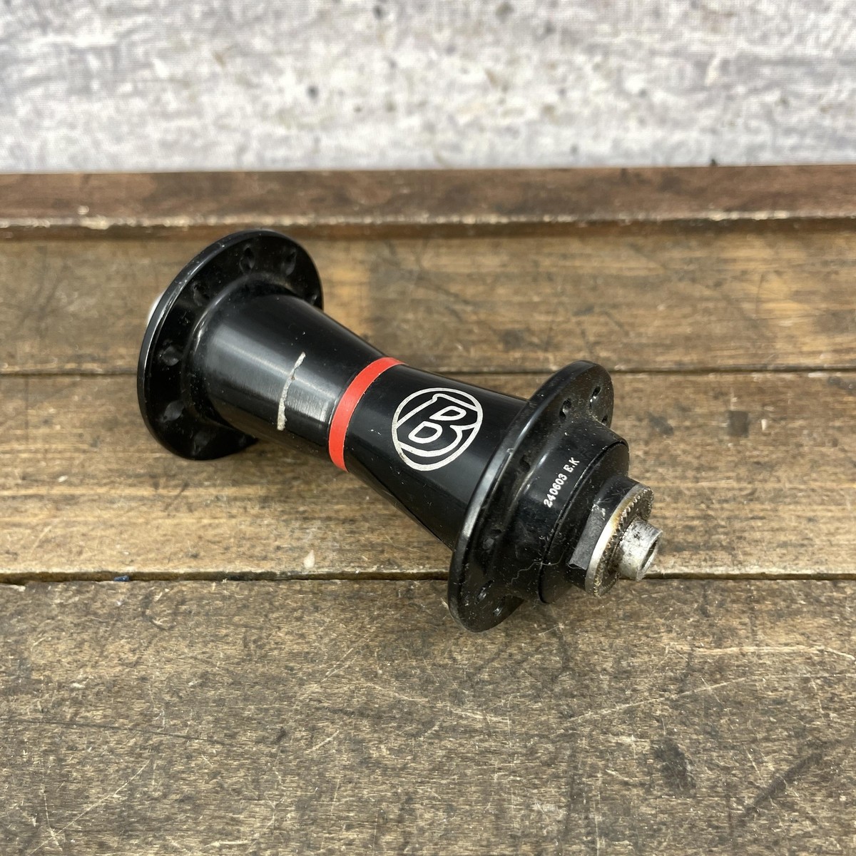 Bontrager Front Hub 20h 100mm QR Rim Brake Sealed Bearing Black