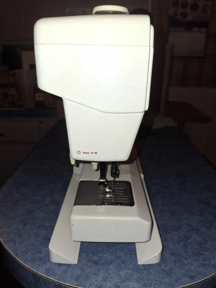 Máquina de Coser Elna Jubile 110V Usada (G-25) ¡Funciona Perfecta! Foto 4 de 4