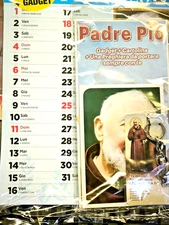 Calendario La Storia dei Santi Padre Pio 2026 con portachiavi  e cartolina 32x24