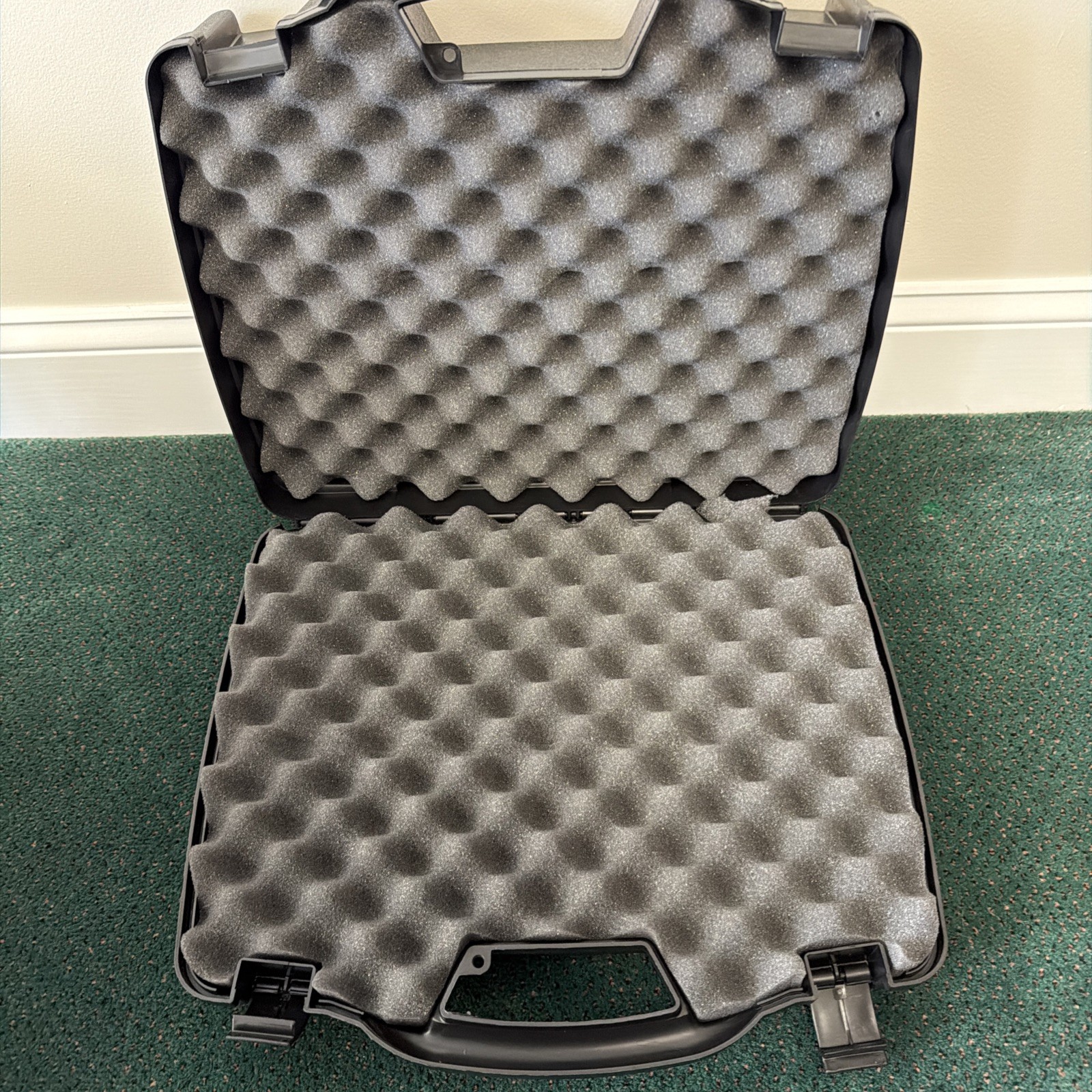 Plano 1404-02 Protector Series Pistol Case w/Foam NEW