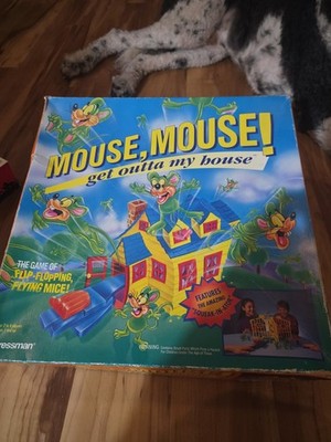 1994 MOUSE, MOUSE GET OUTTA MY HOUSE FLYING MICE FAMILY CHILDREN GAME PRESSMAN