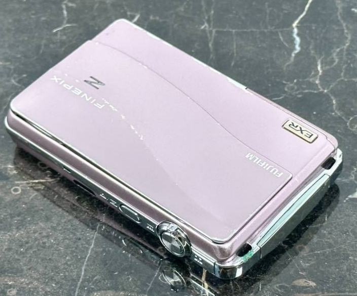 Fujifilm FinePix Z700EXR PINK 12.0MP 5x Optical Zoom Digital