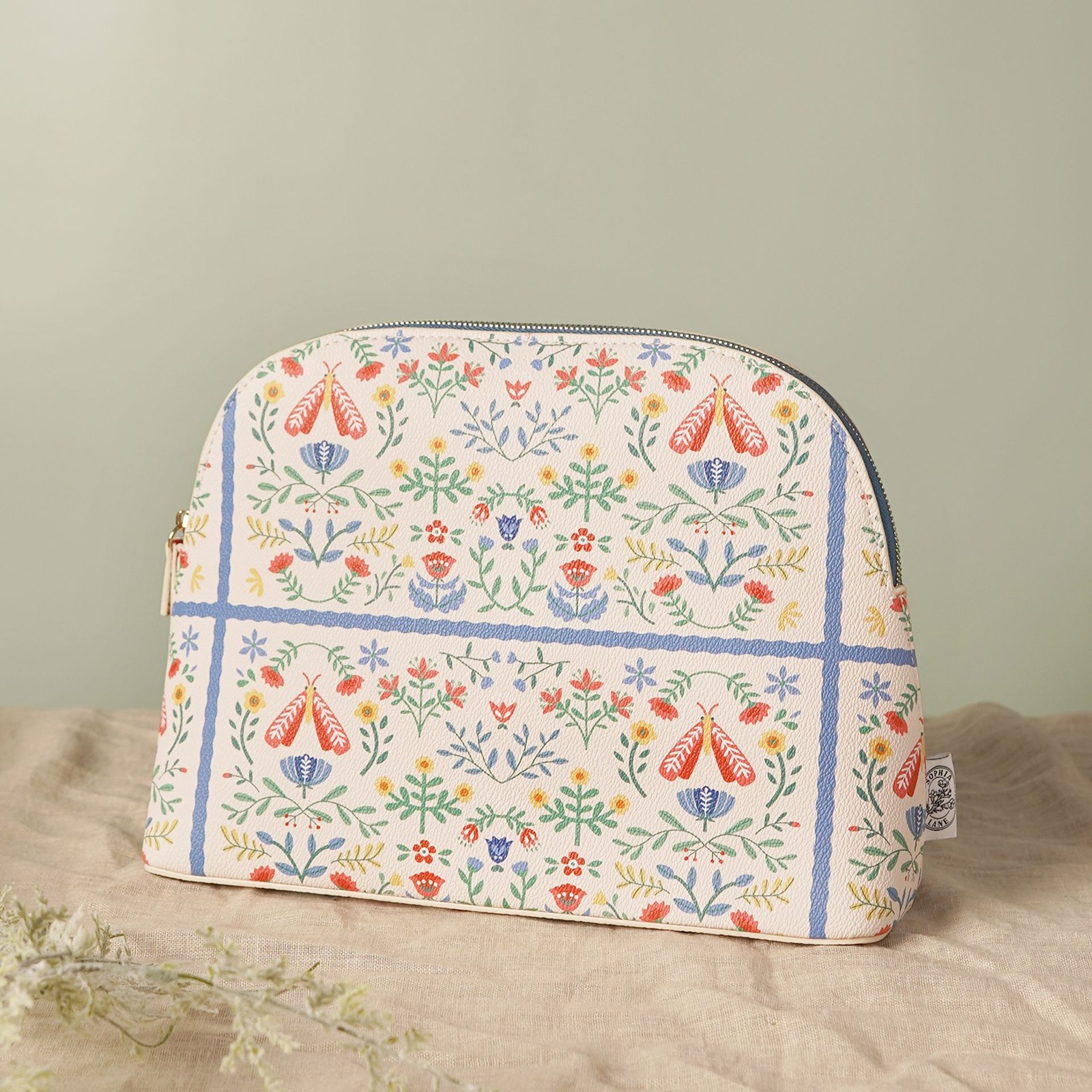 Julian Charles Women's Cream Sophia Lane Large Floral Make-Up Bag In - One Size - Image 2