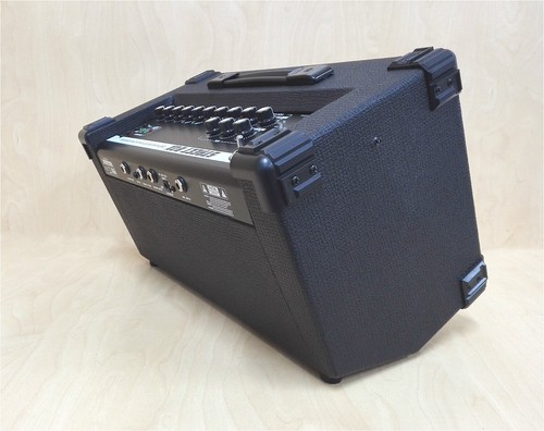 Belcat STREET BOX 15 Watt Guitar Amplifier,Digital Sound,Rechargable,Portable - Picture 3 of 12