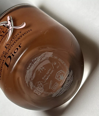 CHRISTIAN DIOR CAPTURE TOTALE SUPER POTENT SERUM FOUNDATION # 7N 1