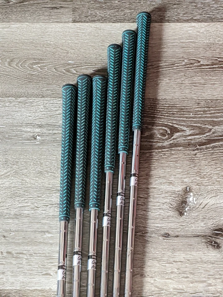 Lote de palos de golf Arnold Palmer Sterling juego de hierros medianos de aleación de acero inoxidable Foto 2 de 4