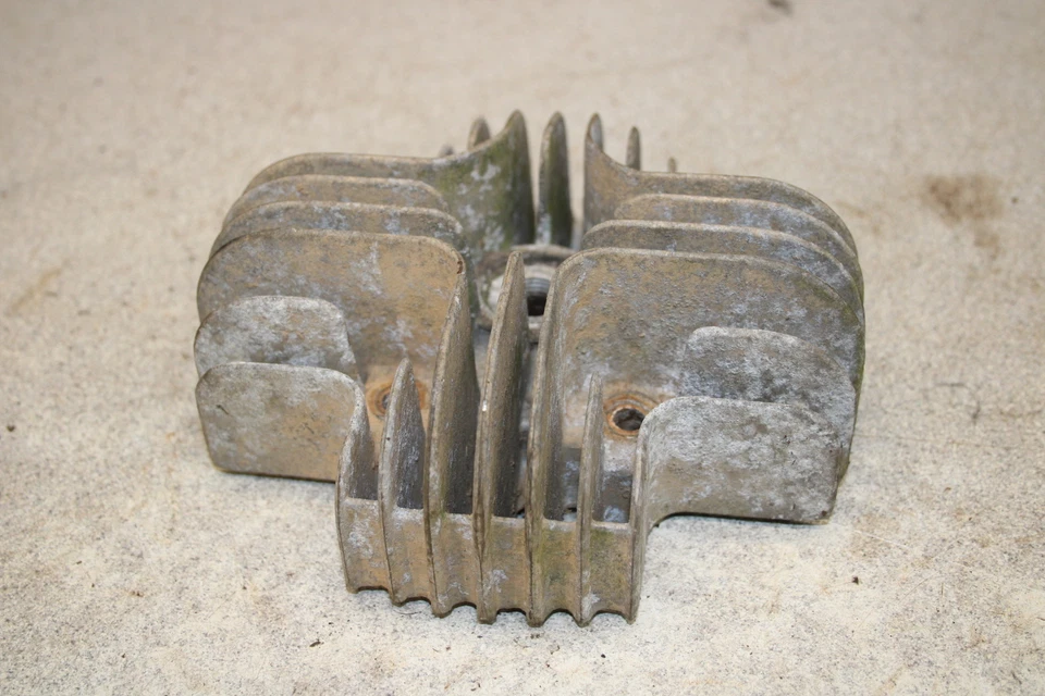 1975 Suzuki TS75 Colt CABEÇA DE CILINDRO DO MOTOR 5287.XW - Imagem 2 de 4