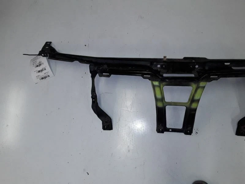 93 94 95 96 97 98 SOPORTE NÚCLEO RADIADOR DELANTERO VOLKSWAGEN JETTA Foto 2 de 4