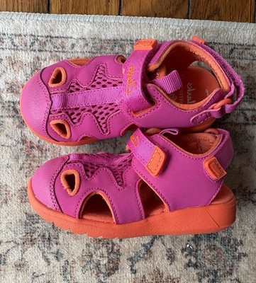 Toddler Girls CLARKS Pink Orange Cloudsteppers Strappy Sandals Size 5.5K Ezera 