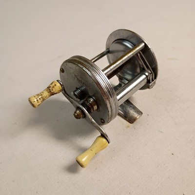 bronson fleetwing fishing reel Vintage Bronson Fleetwing No. 2475 Casting Fishing Reel USA