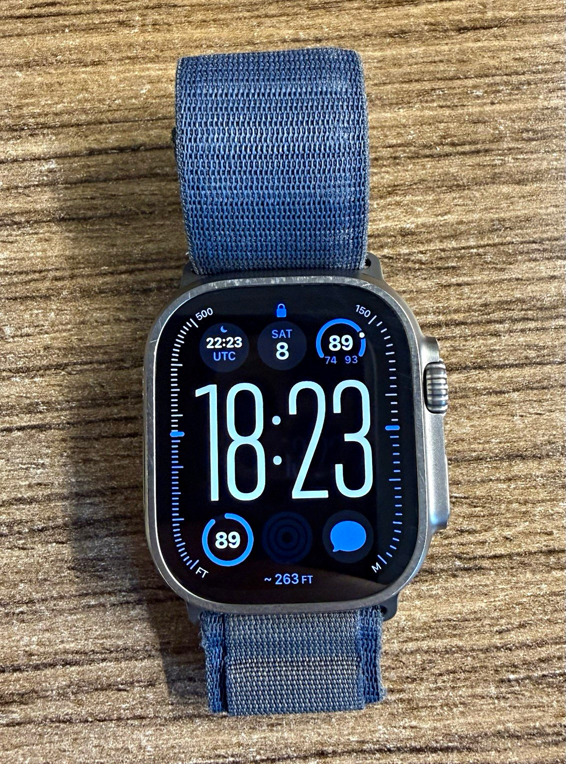 Apple Watch Ultra 2 49mm Titanium, Blue Alpine Band