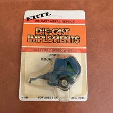Vintage ERTL 1586 FORD ROUND BALER 