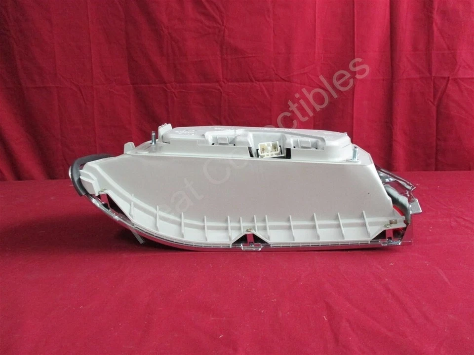 Luz de lámpara trasera derecha NOS OEM Mitsubishi Galant, Dodge 2000 GTX 1989-90 Foto 4 de 4