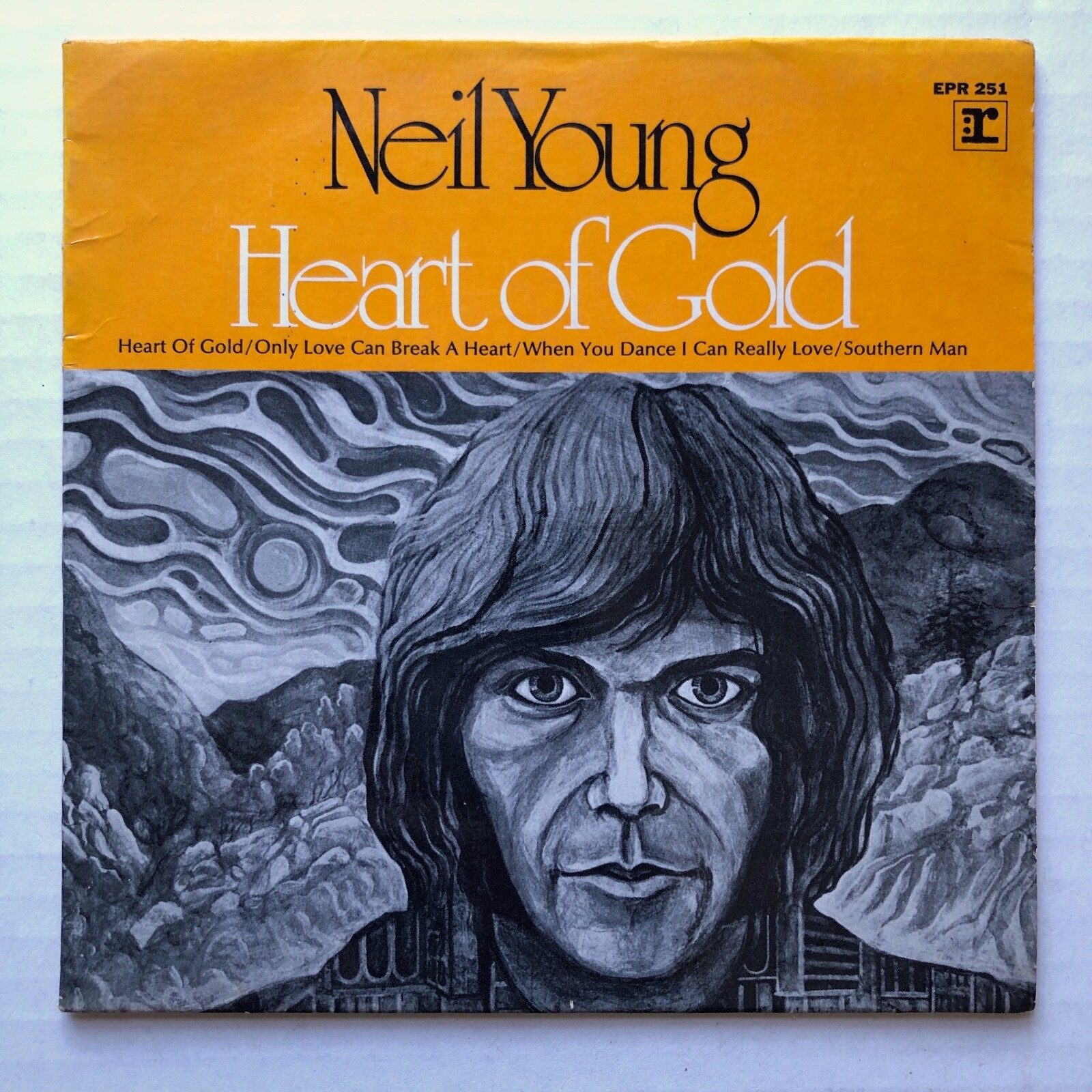 NEIL YOUNG Heart Of Gold 1972 AUSTRALIA ONLY 7" EP w/ Picture Sleeve ...