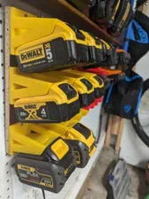 Dewalt 20V Battery Horizontal Mount-Space-Saving