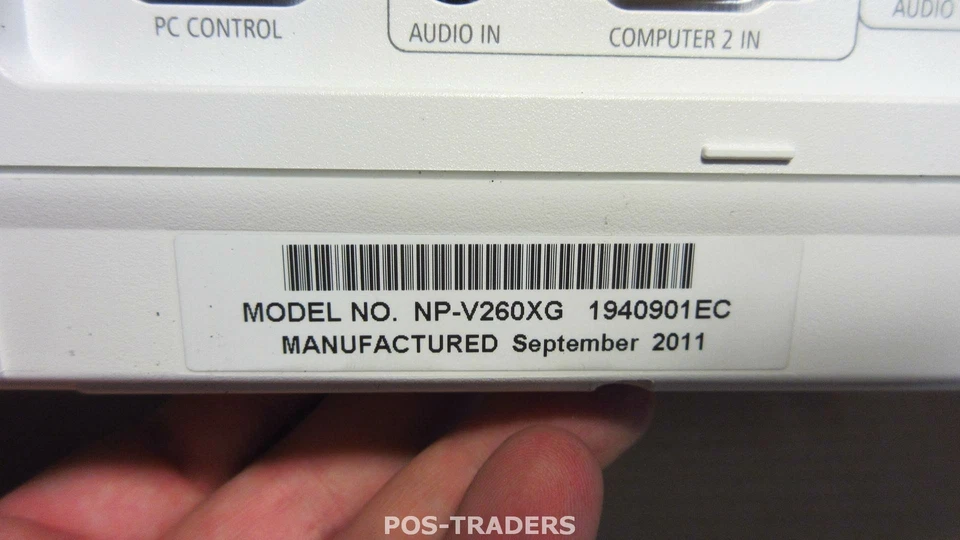 INFOCUS LP400 Projector Beamer DLP SVGA 700 LUMENS - 1848 HOURS - No Remote - Bild 3 von 3