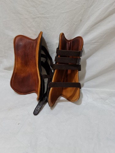 HORSE SHIN WRAPS EQVVS GENUINE LEATHER WITH BRASS STUDS IN EXCELLENT CONDITION - Picture 11 of 18