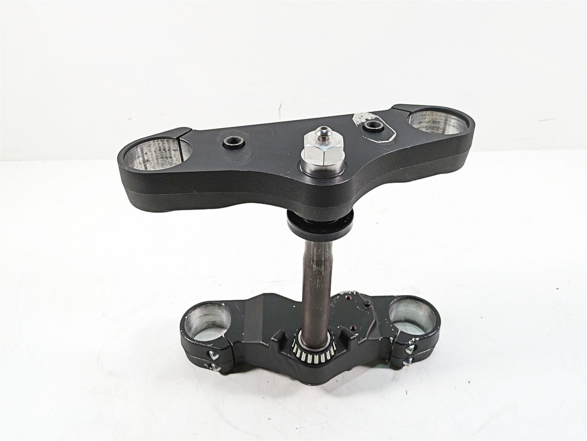 2016 Suzuki M109R VZR1800 Upper Lower Triple Tree Set 51311-48G30