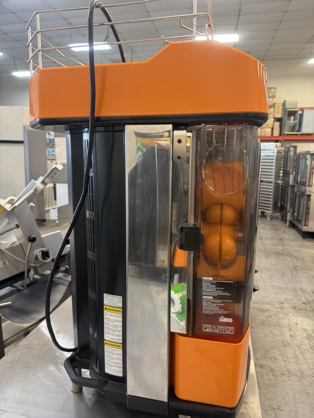 Zumex Versatile Commercial Juicer